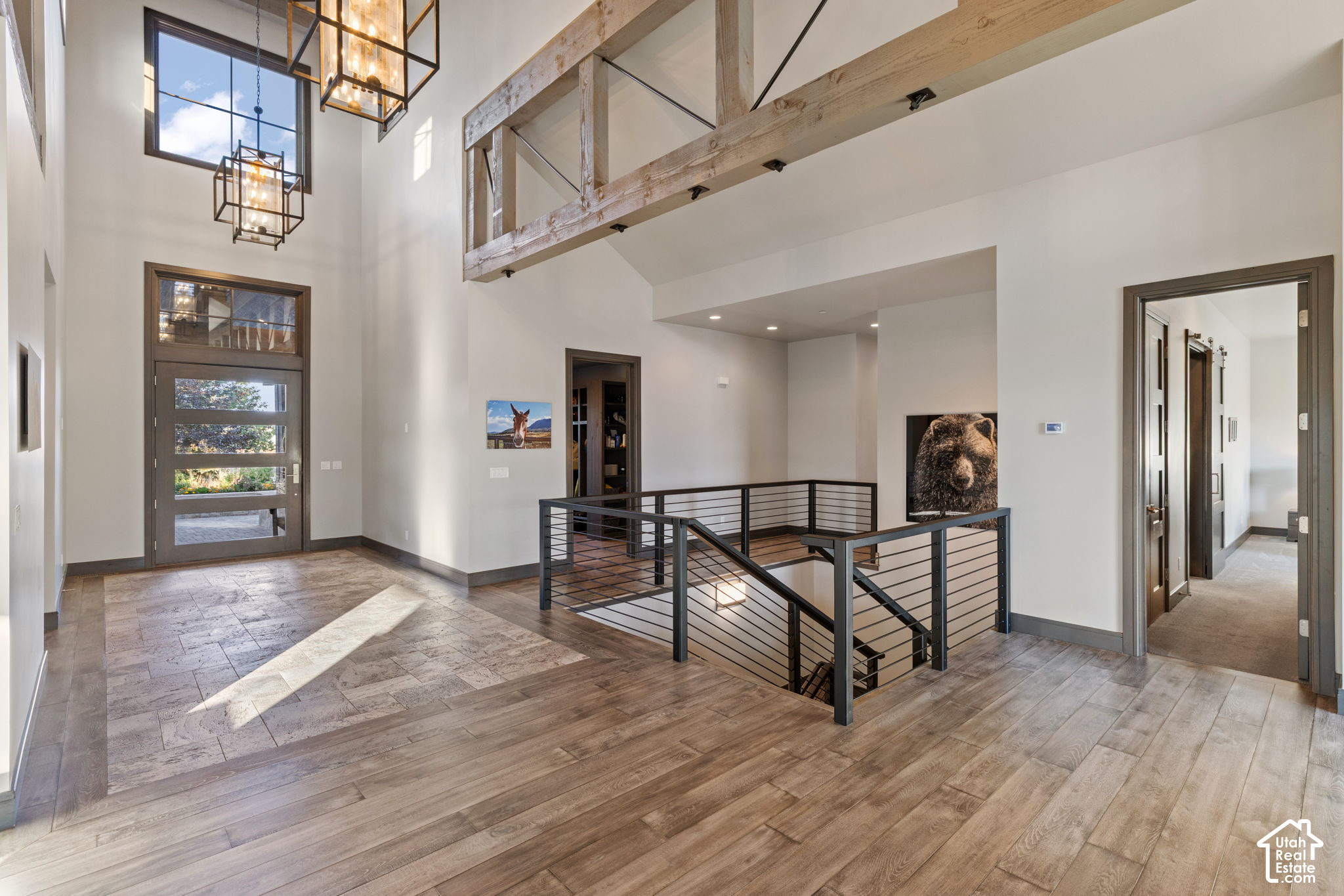 5925 MOUNTAIN DR