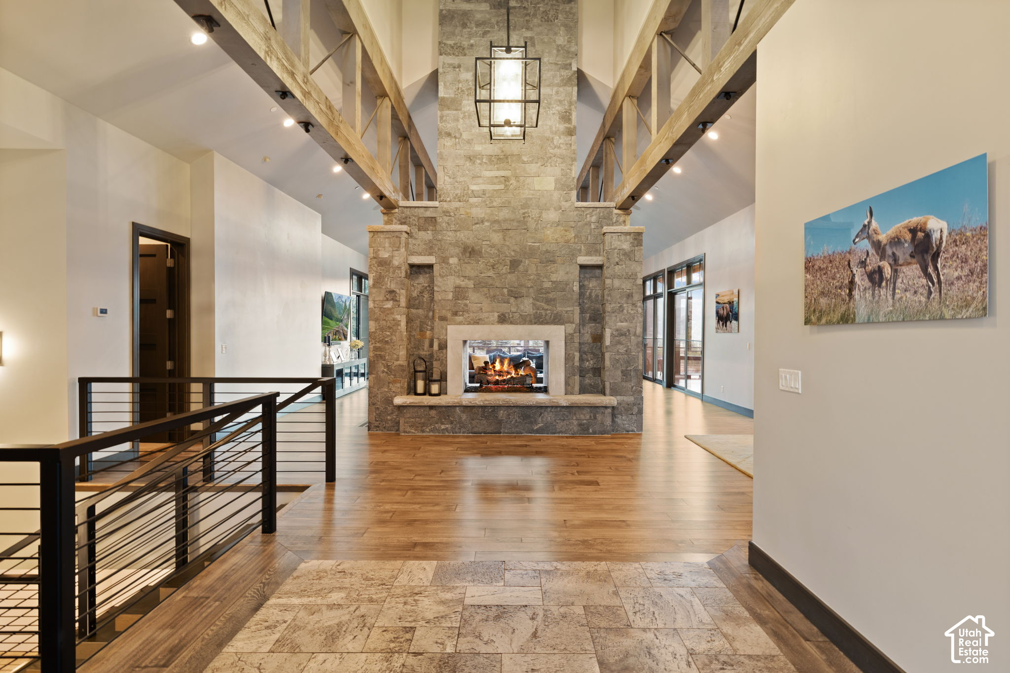 5925 MOUNTAIN DR