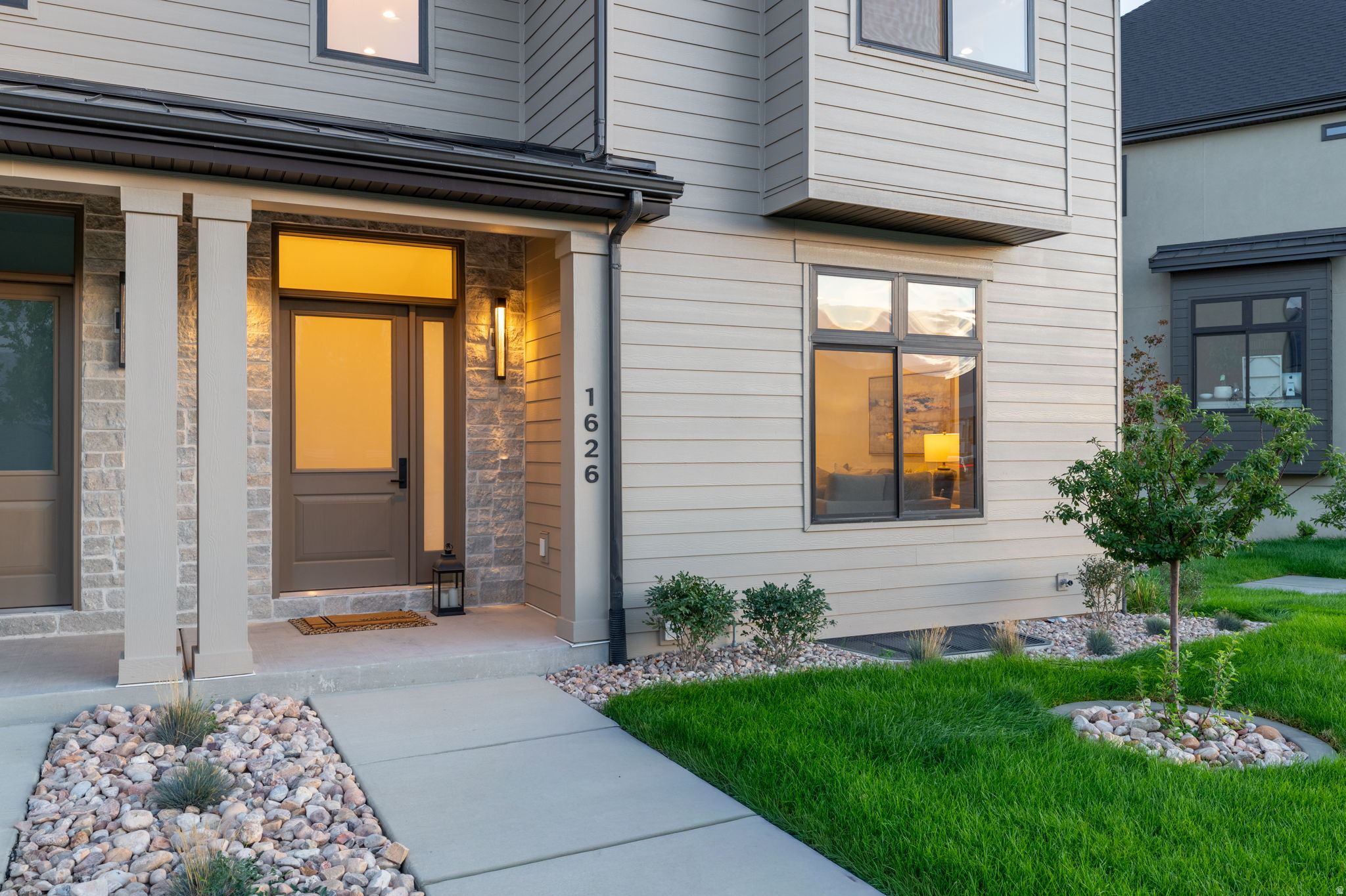 1626 E CENTER POINTE DR #1626
