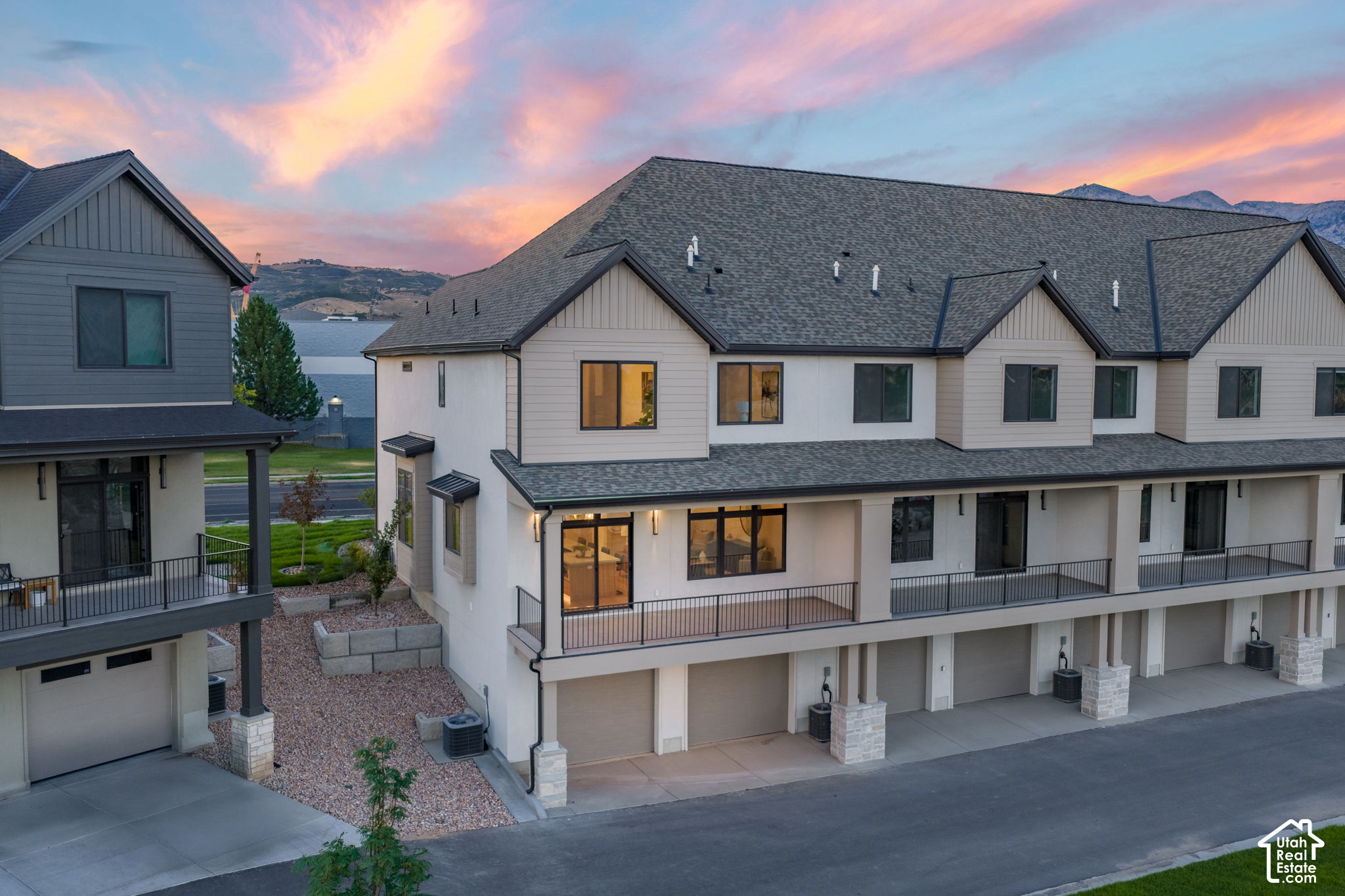 1626 E CENTER POINTE DR #1626
