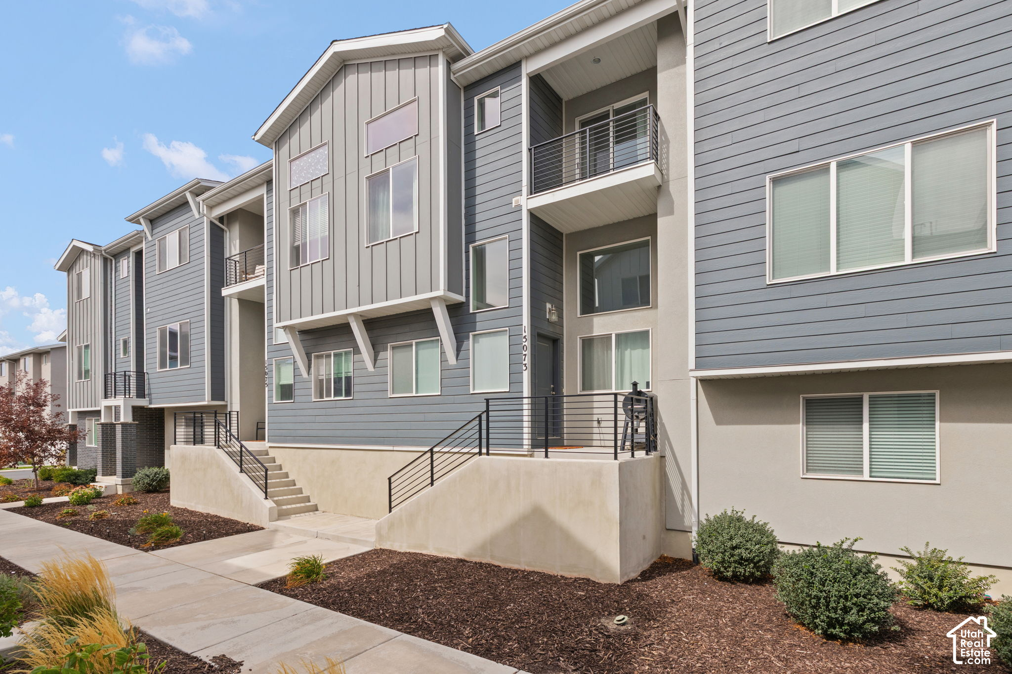 15073 S REINS WAY