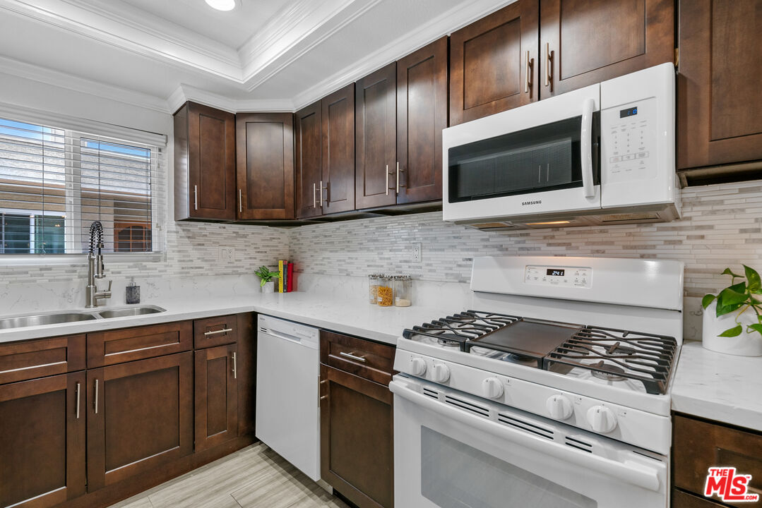 11930 Avon Way Unit: 207