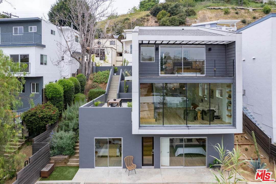2168 Lyric Ave