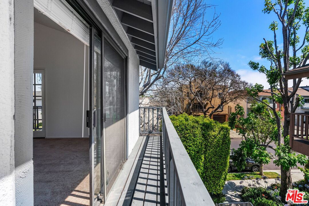 12711 Mitchell Ave Unit: 1