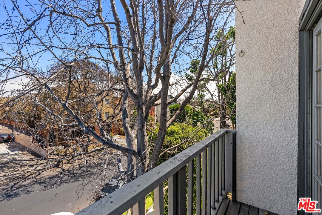 12711 Mitchell Ave Unit: 1