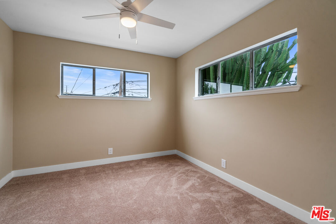 4268 Jackson Ave Unit: B