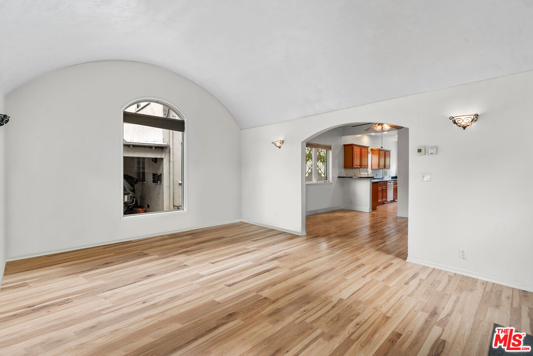 4268 Jackson Ave Unit: Casita