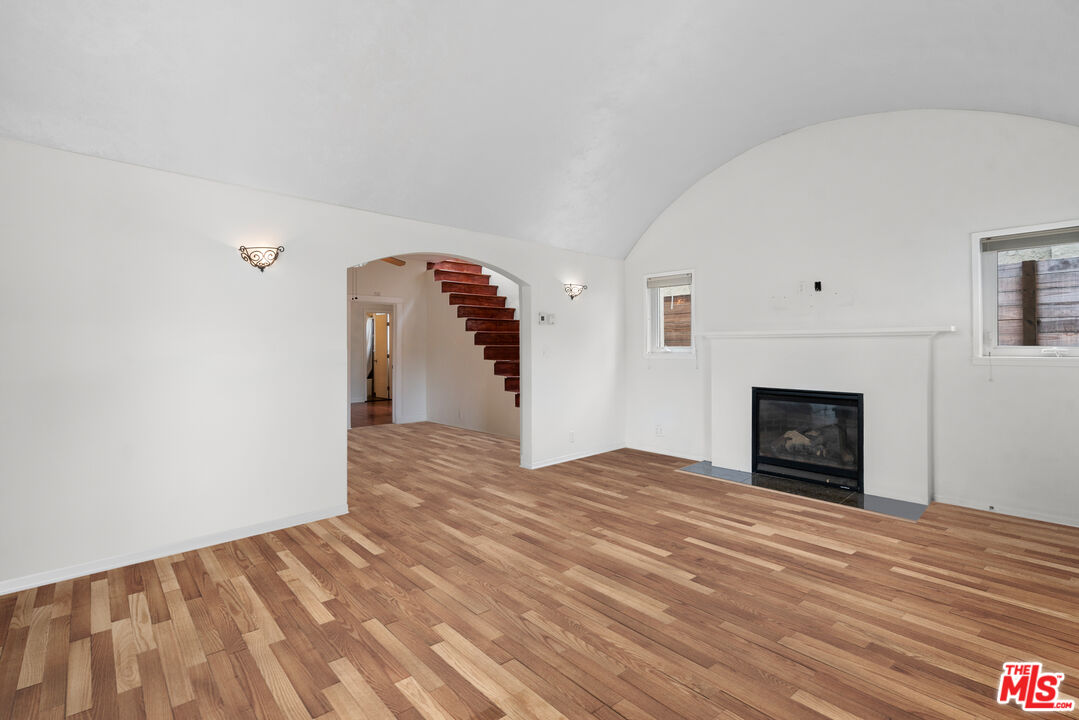 4268 Jackson Ave Unit: Casita