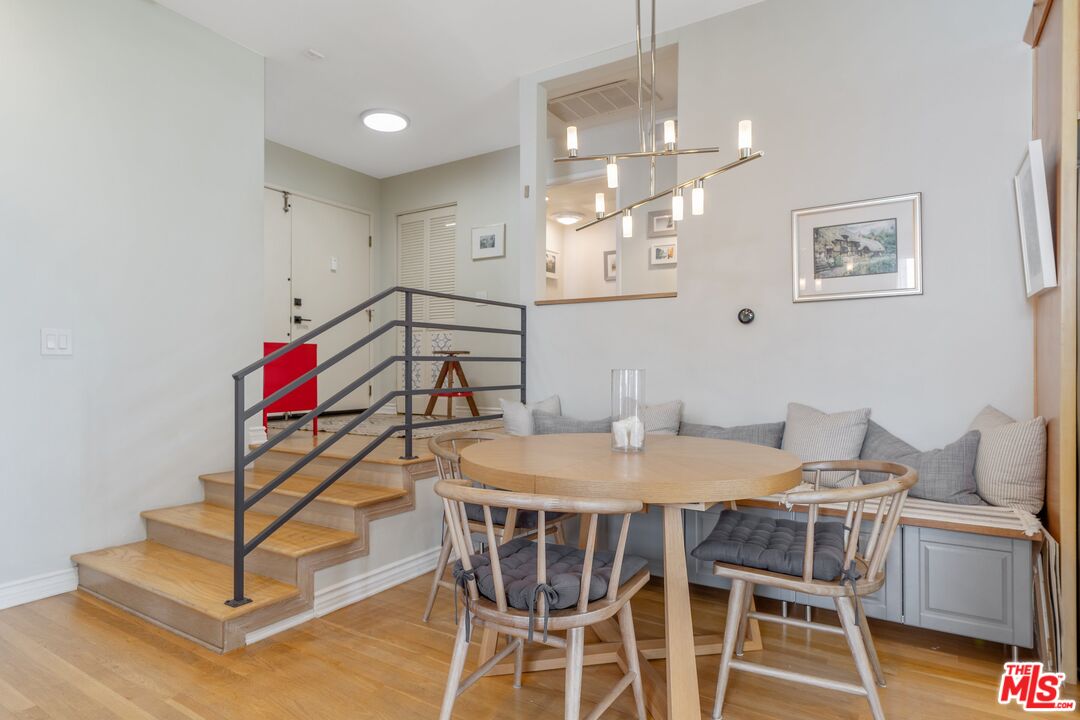 1670 Malcolm Ave Unit: 203