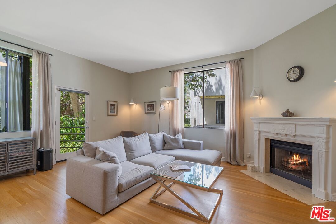 1670 Malcolm Ave Unit: 203