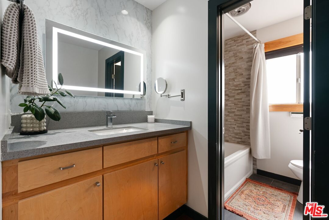 9061 Keith Ave Unit: 309