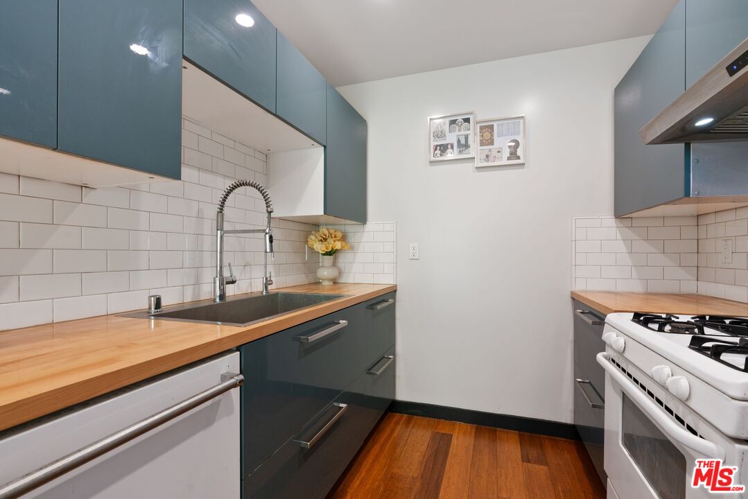 9061 Keith Ave Unit: 309