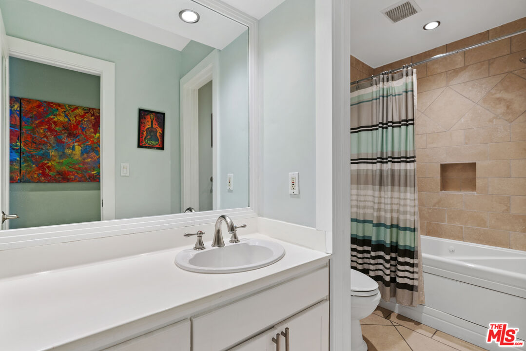 9061 Keith Ave Unit: 101