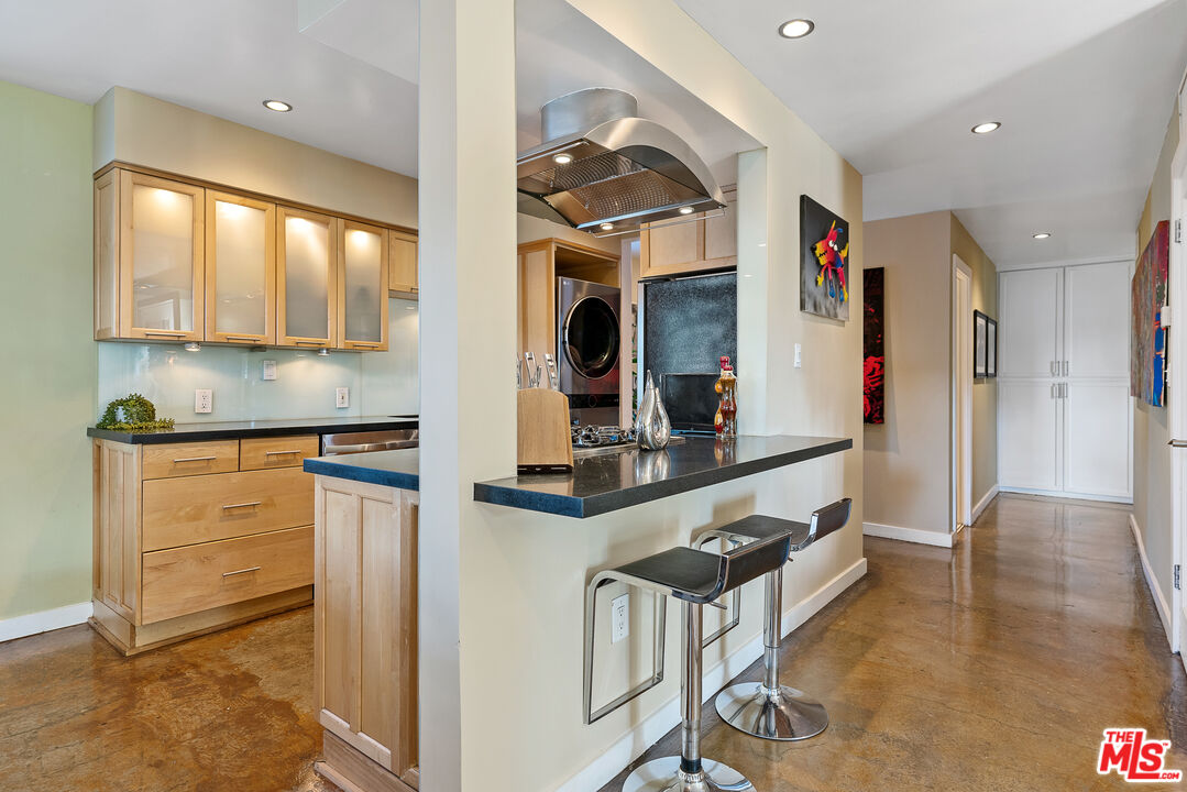 9061 Keith Ave Unit: 101