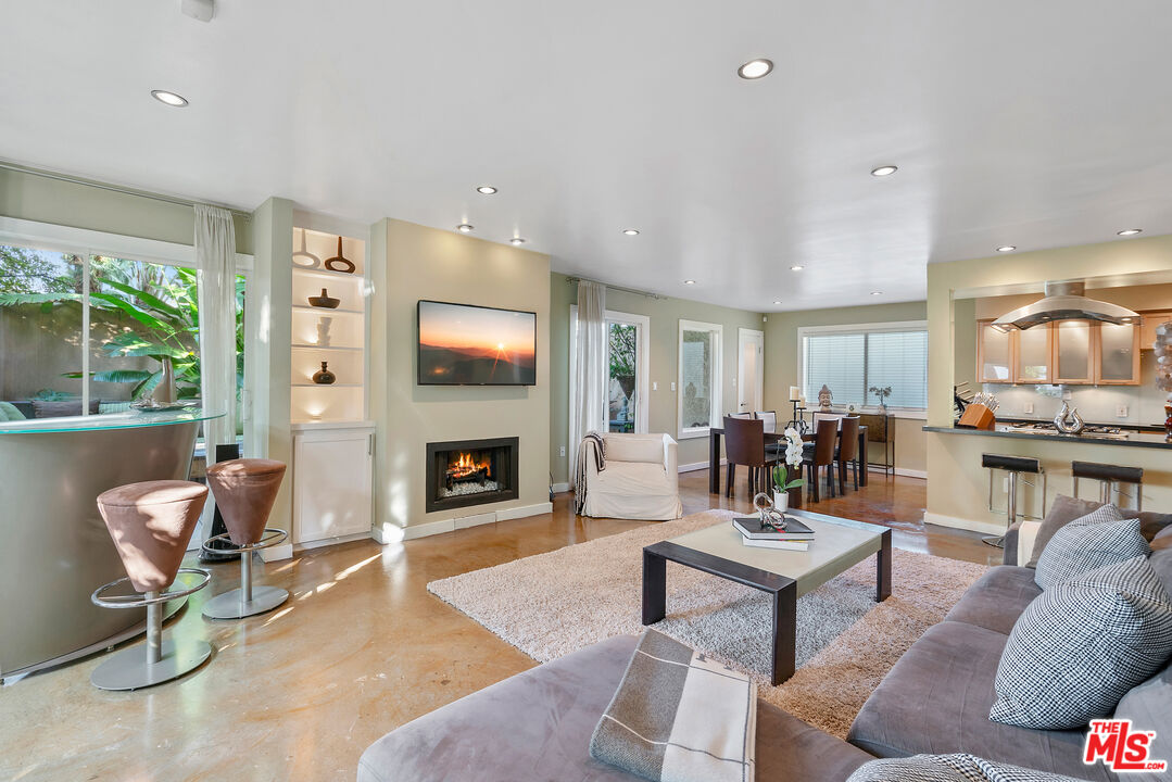 9061 Keith Ave Unit: 101