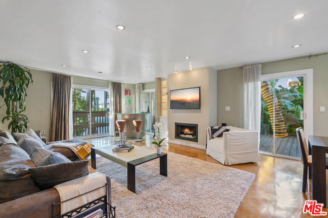 9061 Keith Ave Unit: 101
