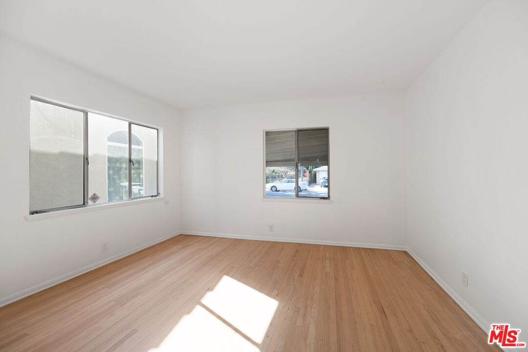 4268 Jackson Ave Unit: A