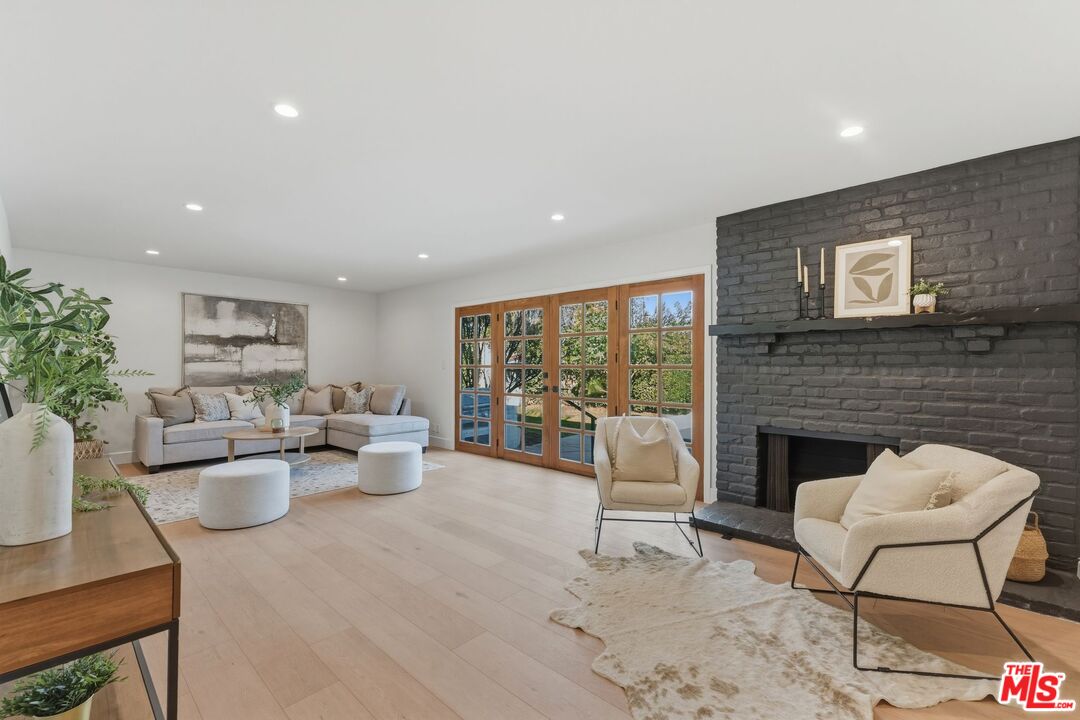 6464 Kessler Ave