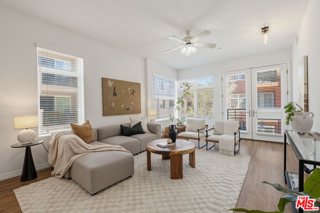 4050 Glencoe Ave Unit: 315