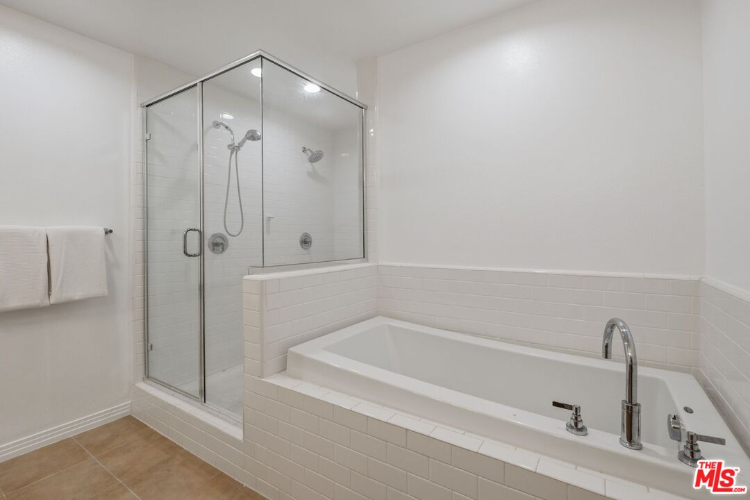 4050 Glencoe Ave Unit: 315