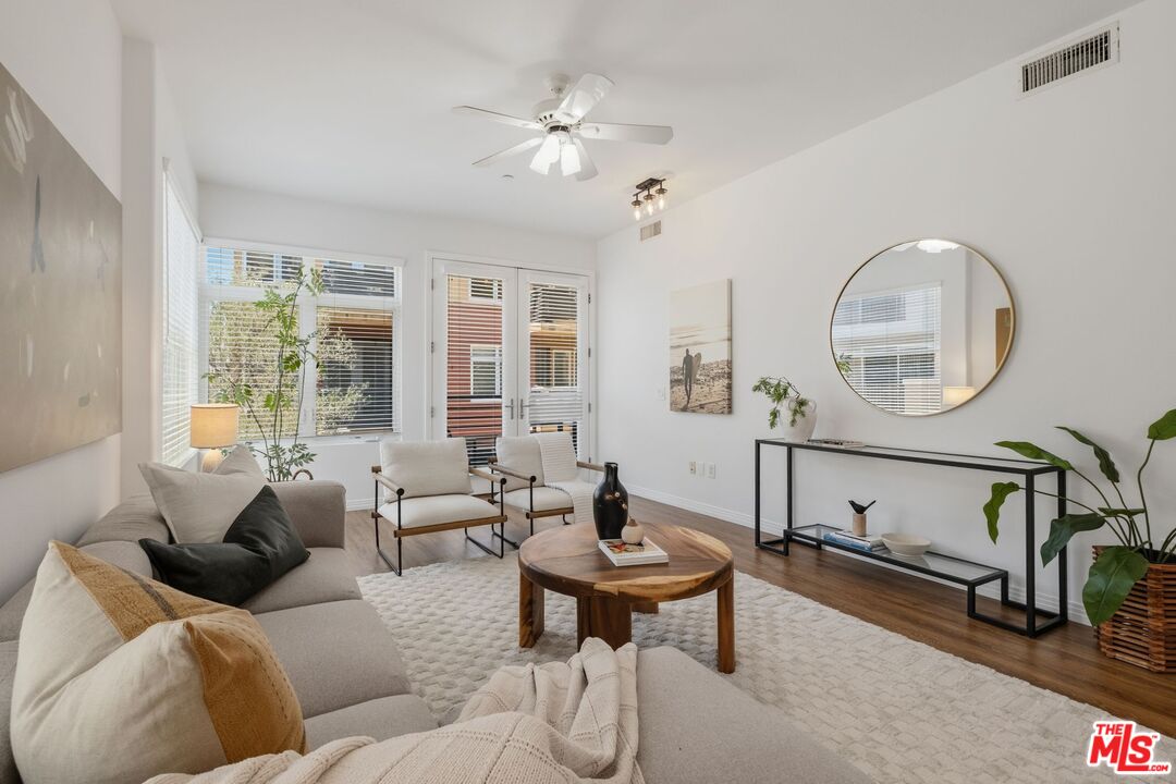 4050 Glencoe Ave Unit: 315