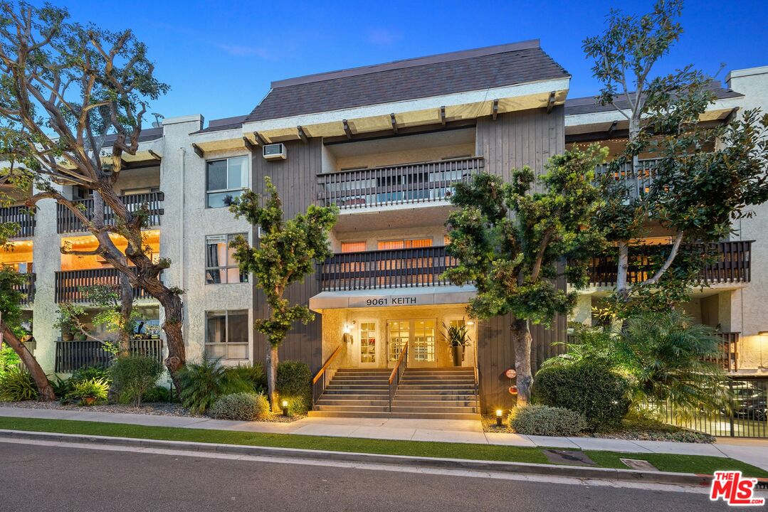 9061 Keith Ave Unit: 208