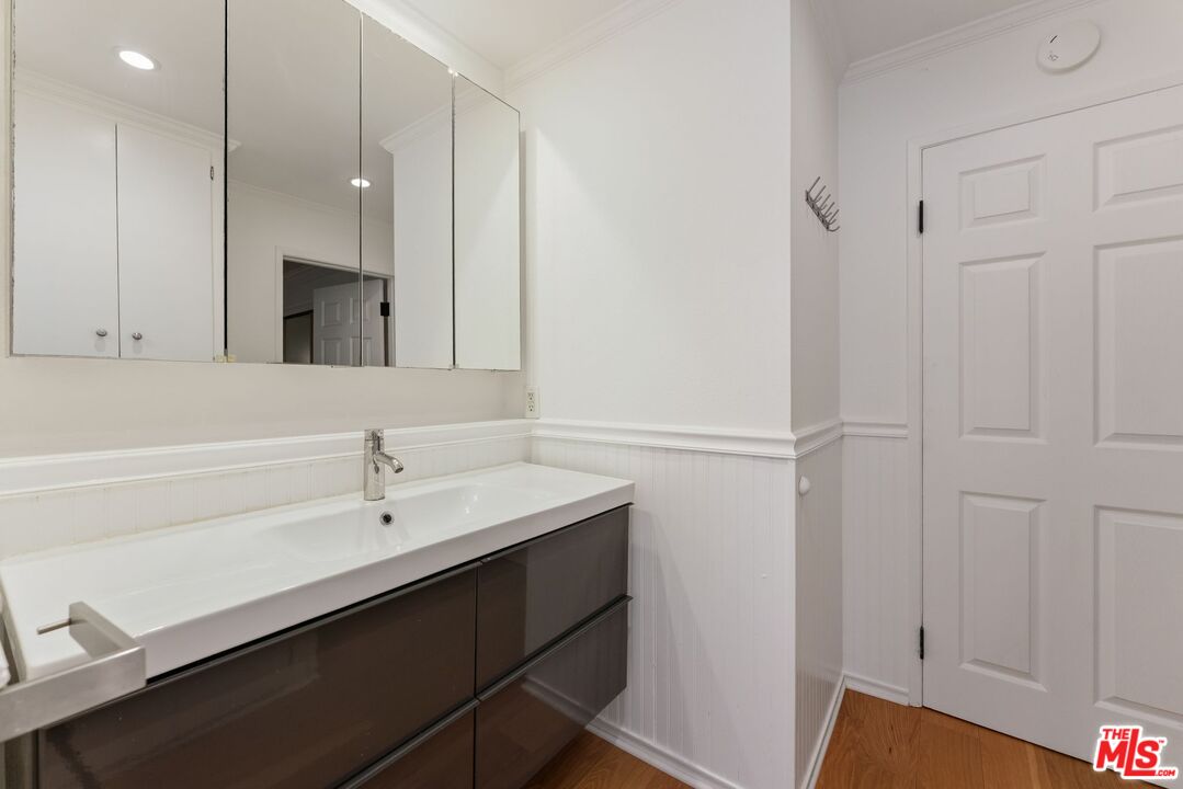 9061 Keith Ave Unit: 208