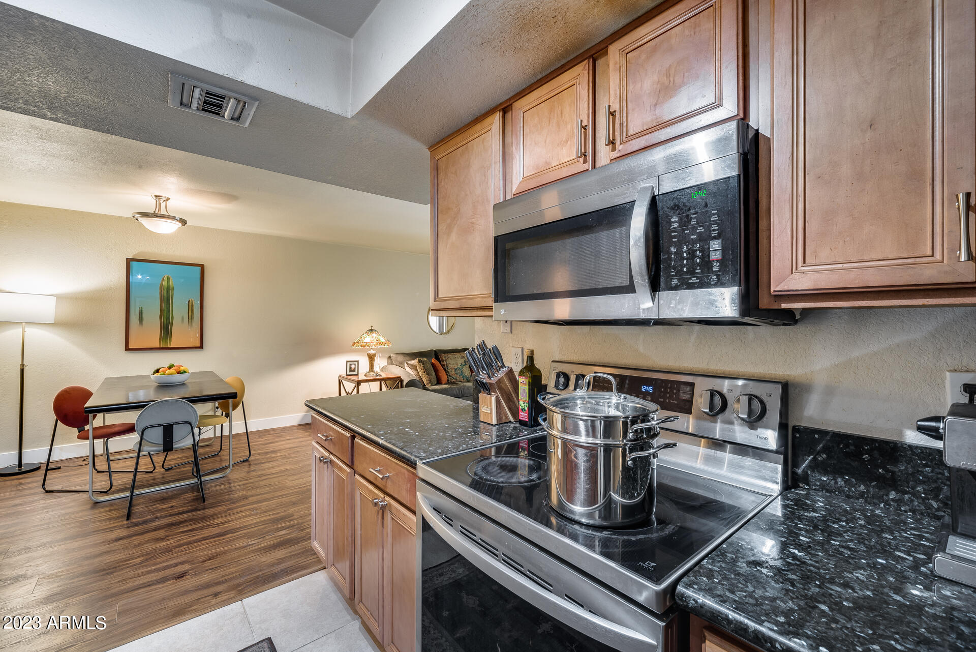 740 W ELM Street # 219