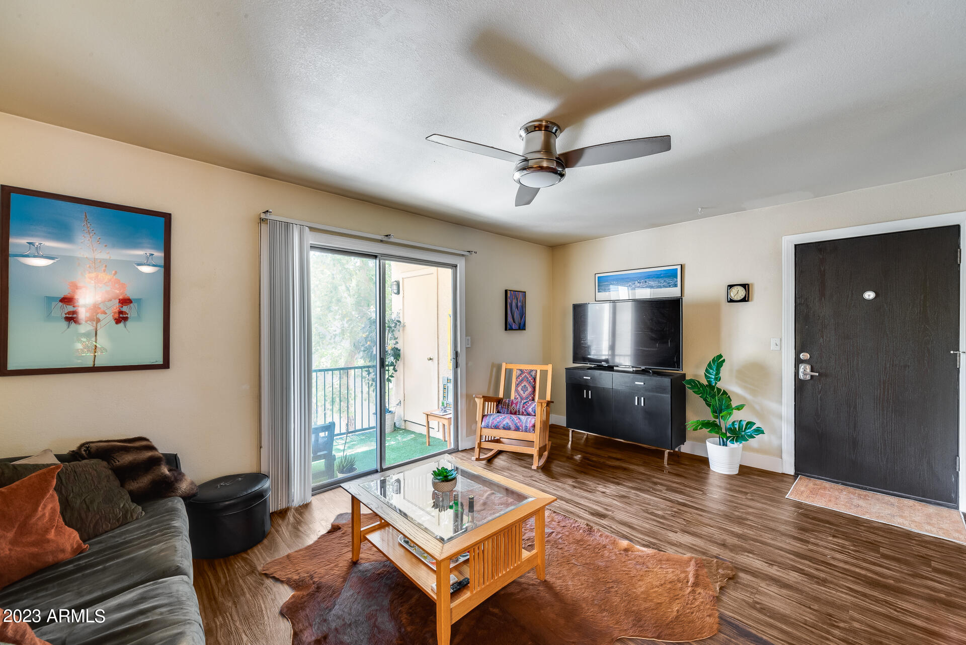 740 W ELM Street # 219