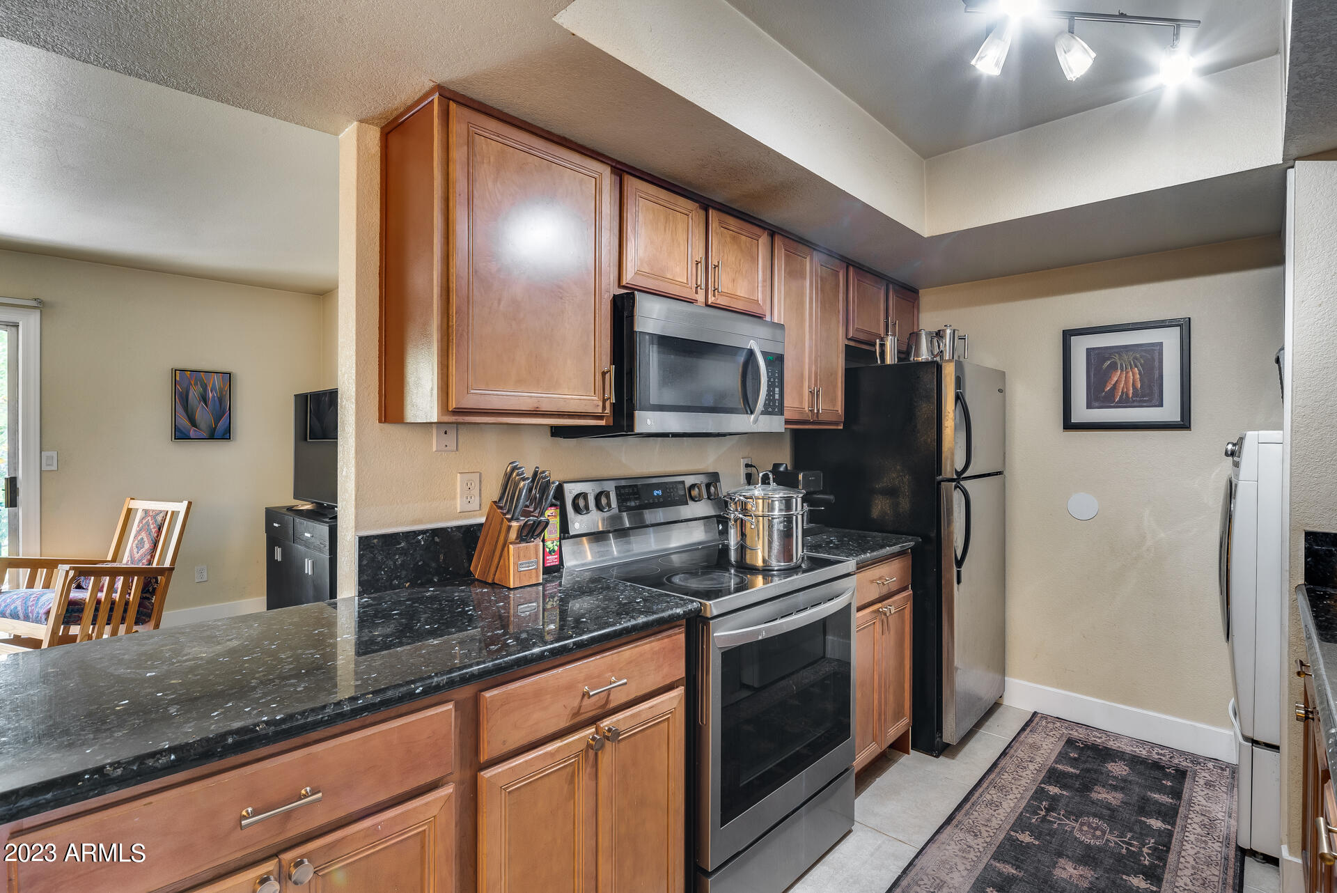 740 W ELM Street # 219