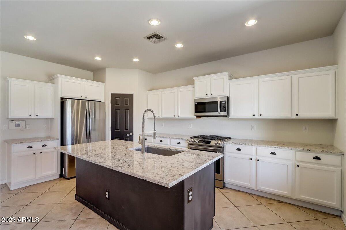 5142 S WHITMAN --