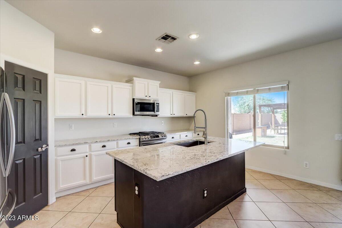 5142 S WHITMAN --