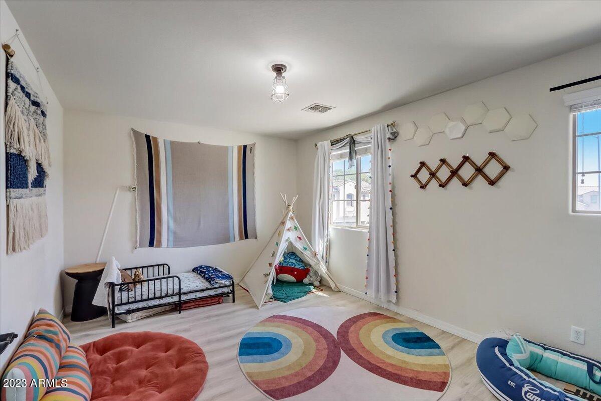 5142 S WHITMAN --
