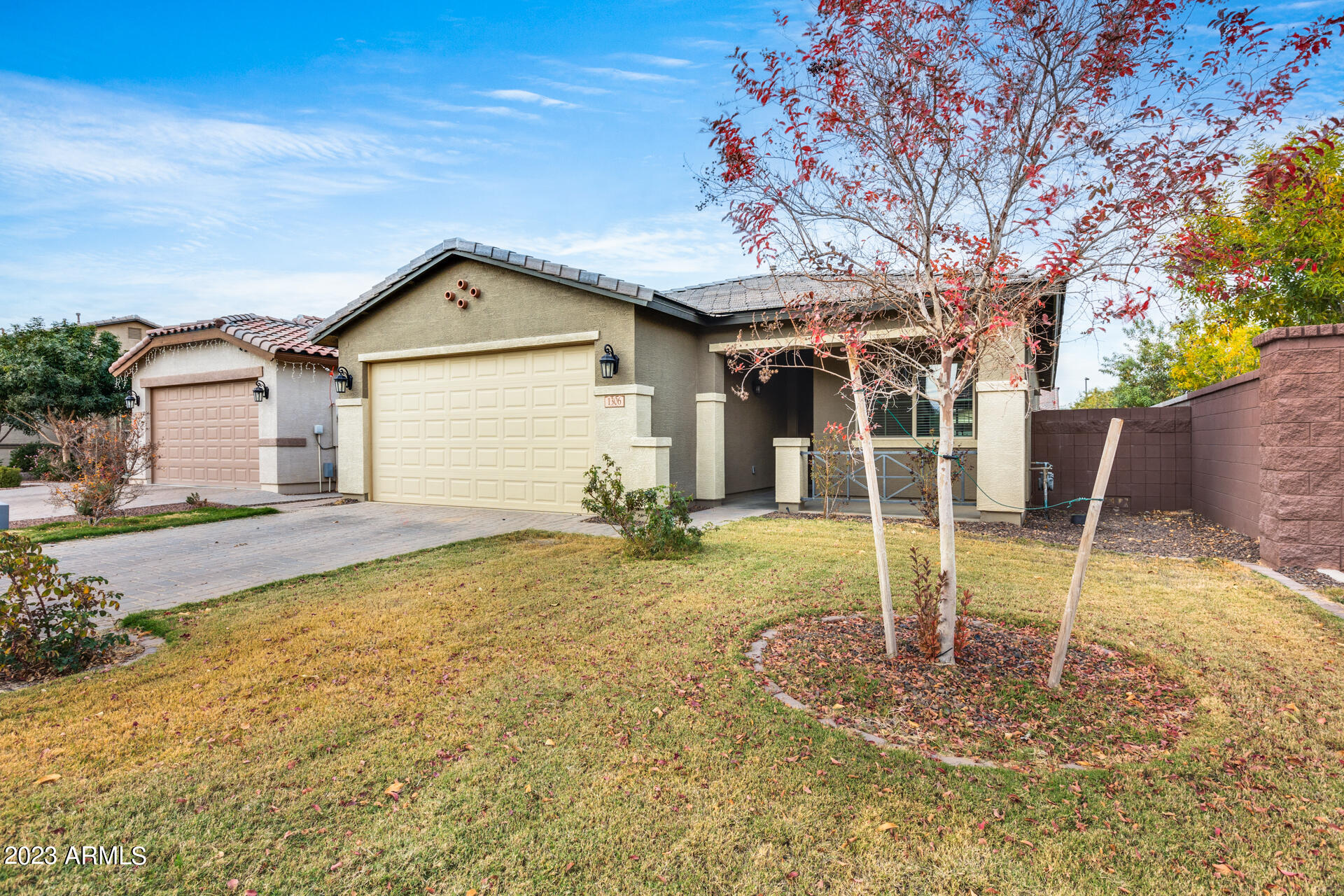 1306 W SMOKE TREE Avenue
