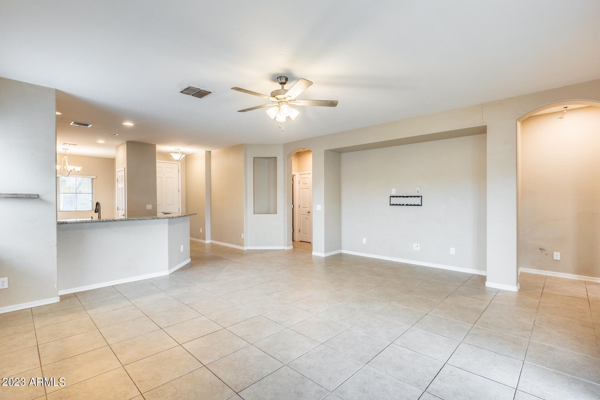 1306 W SMOKE TREE Avenue