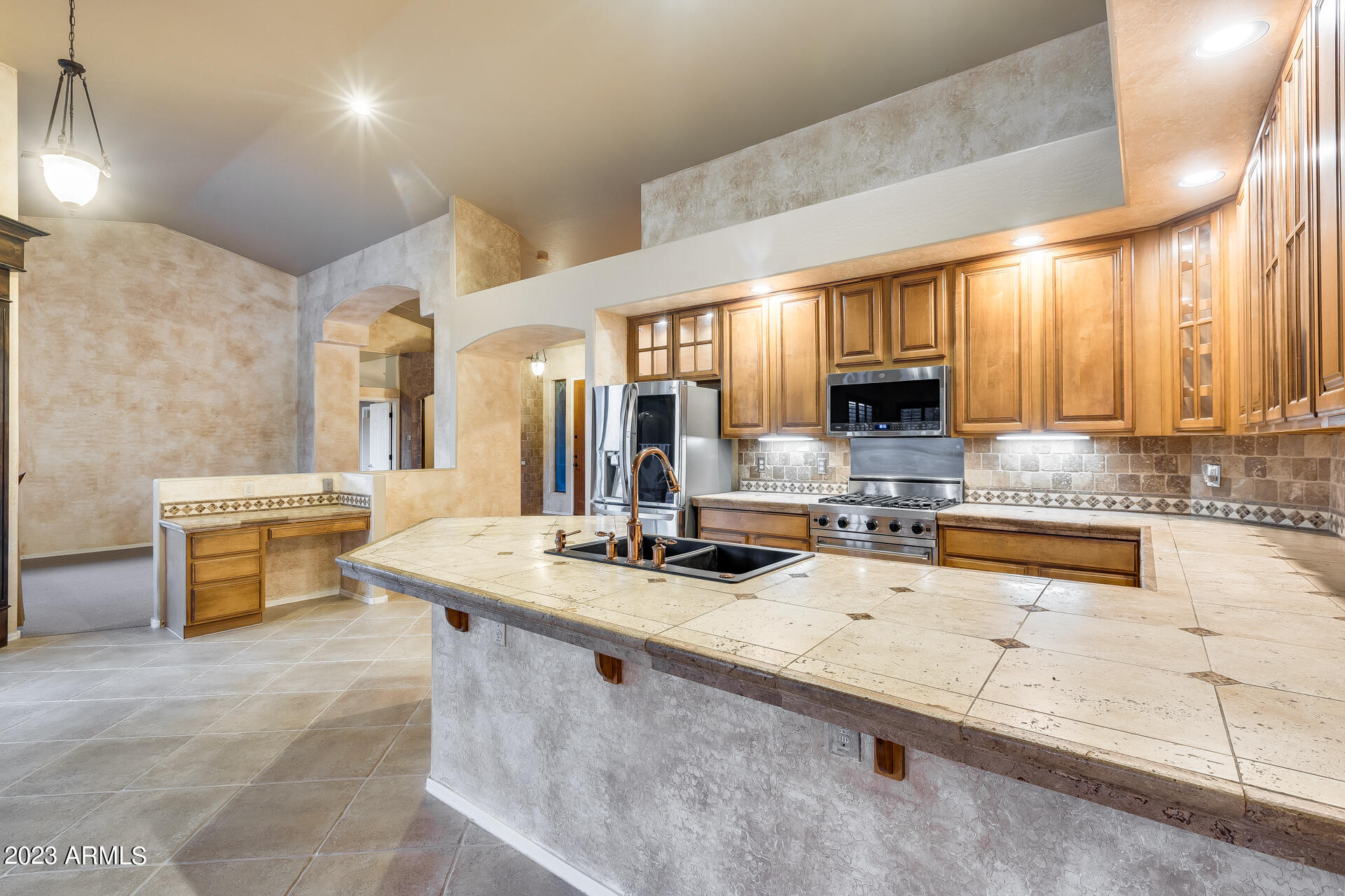 2514 N VIA SERENA Circle