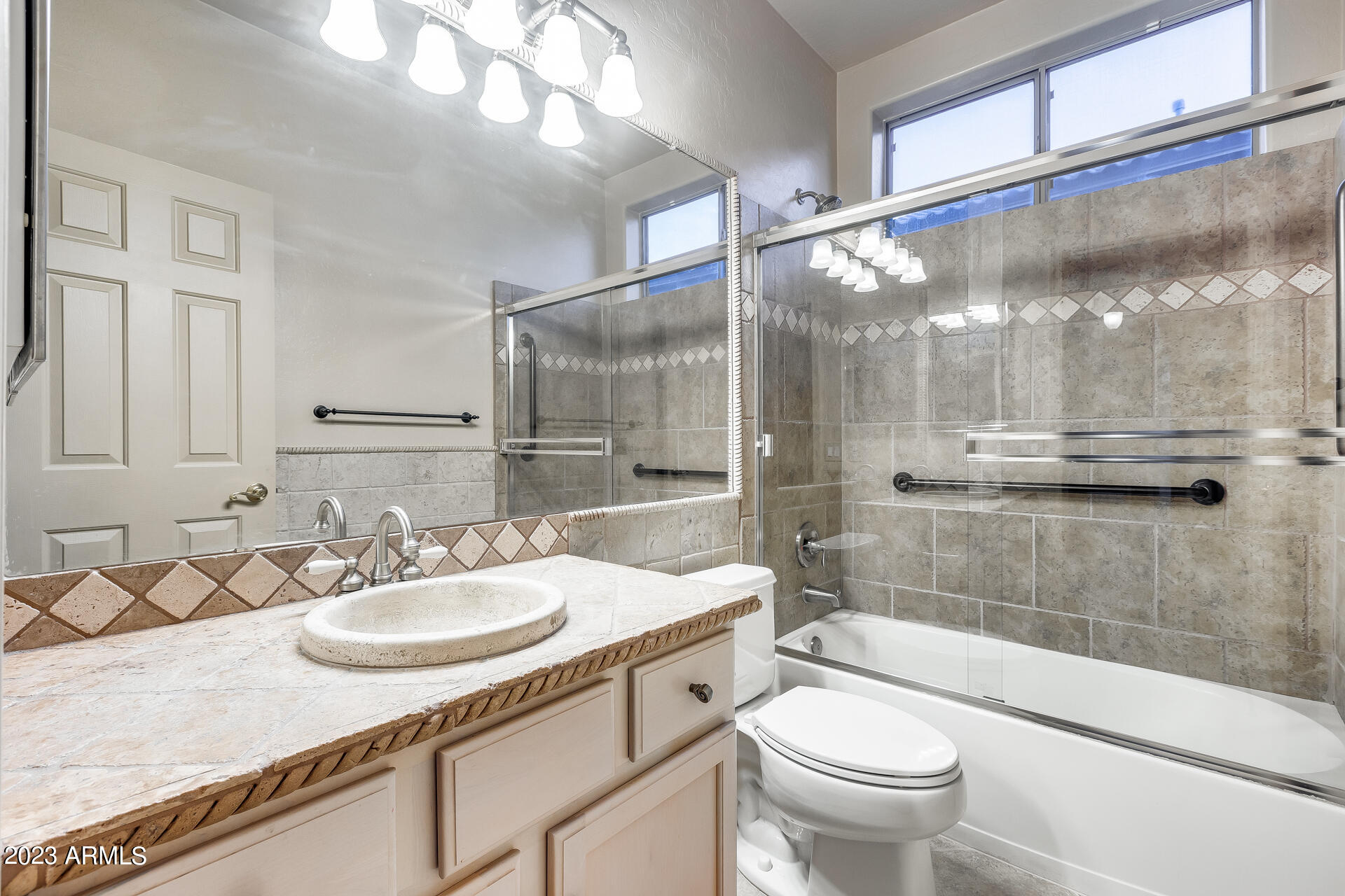 2514 N VIA SERENA Circle