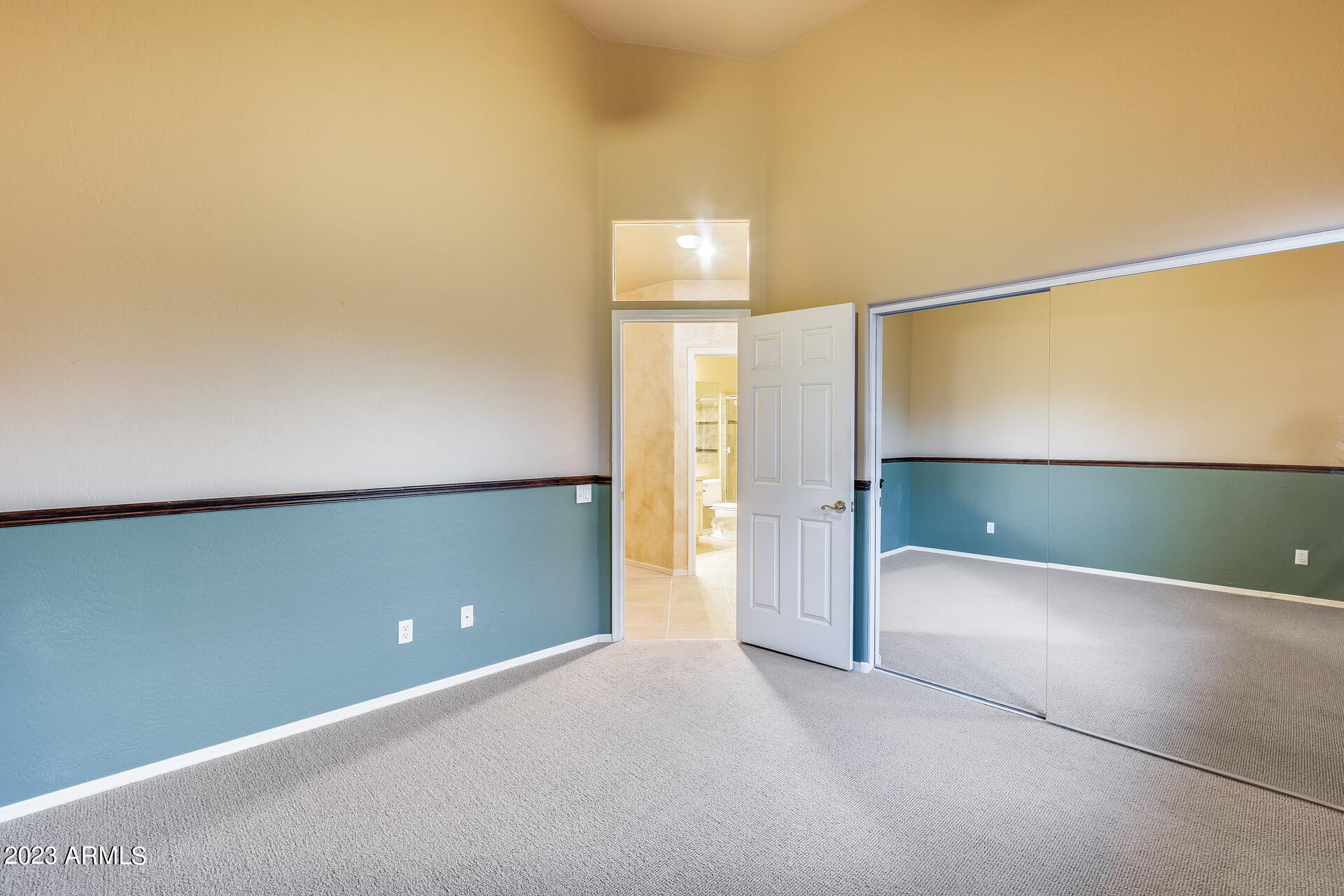 2514 N VIA SERENA Circle