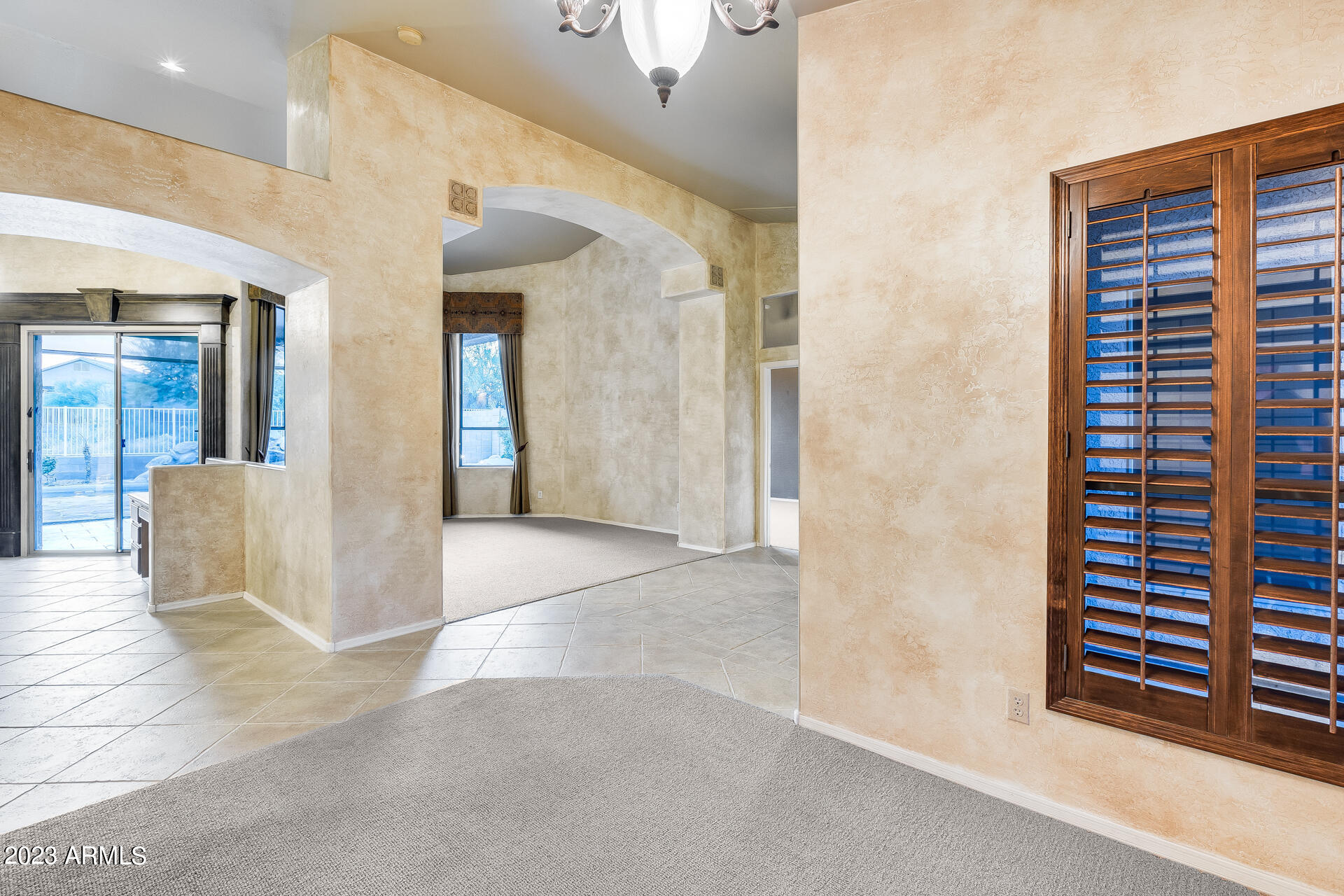 2514 N VIA SERENA Circle