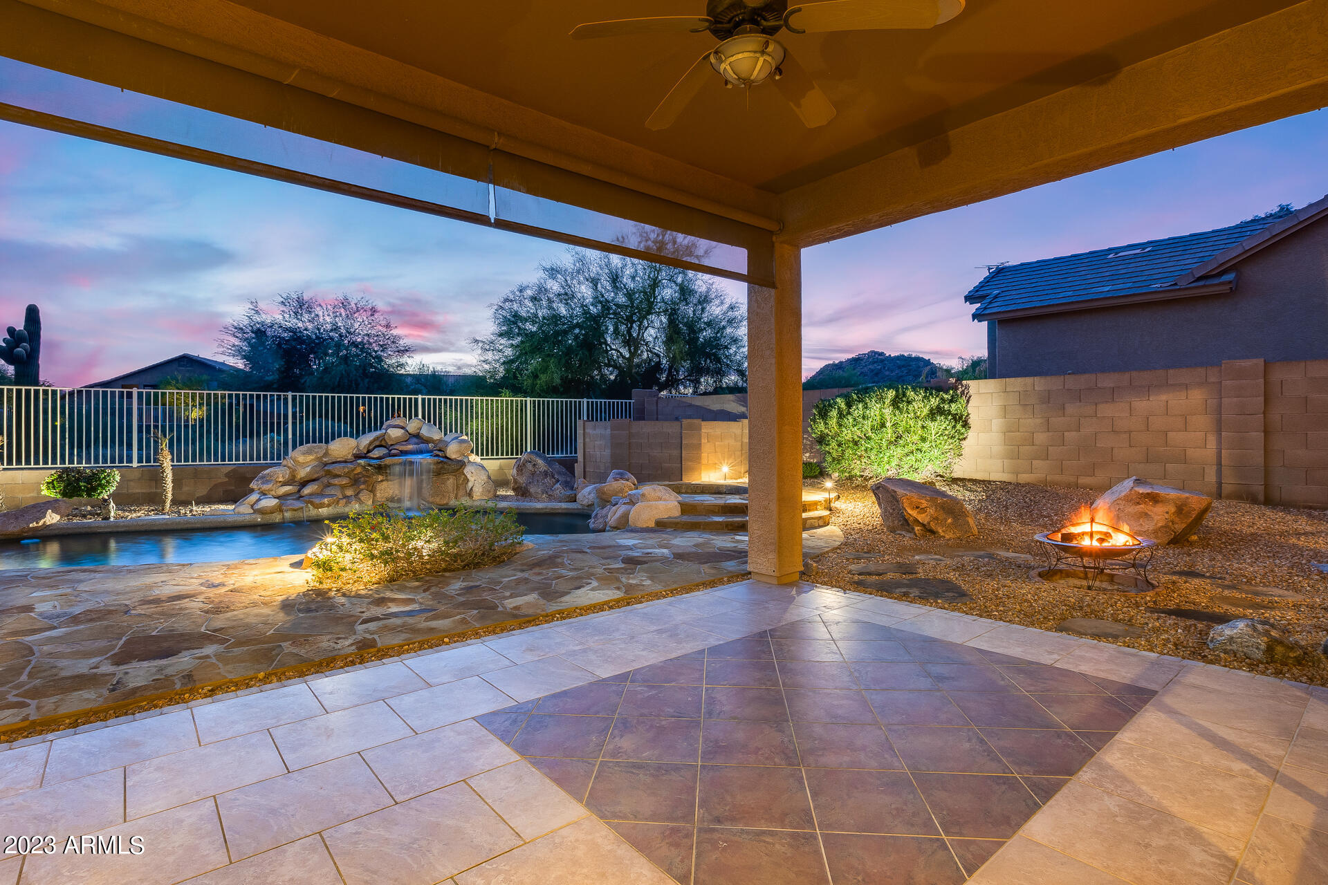 2514 N VIA SERENA Circle