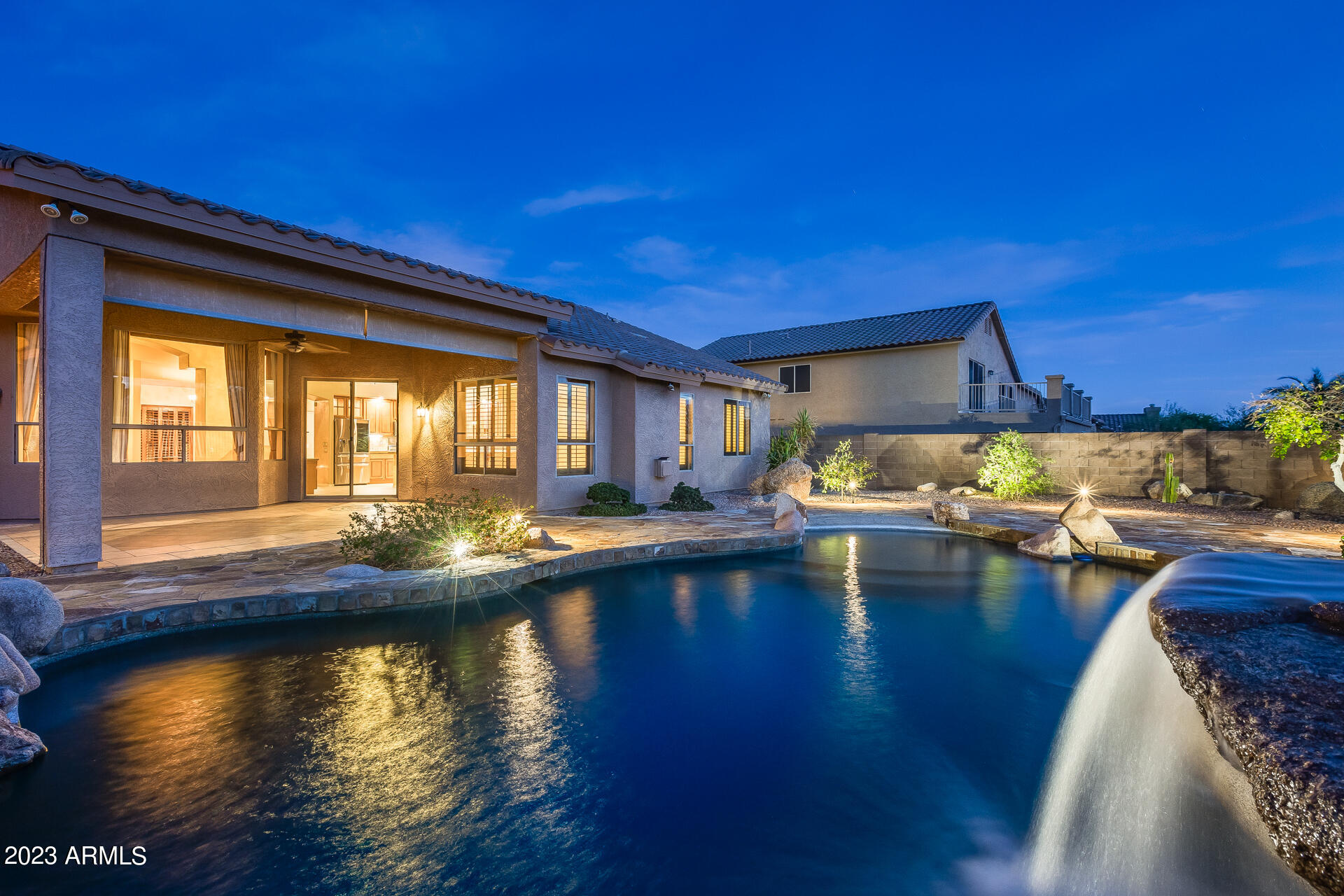 2514 N VIA SERENA Circle