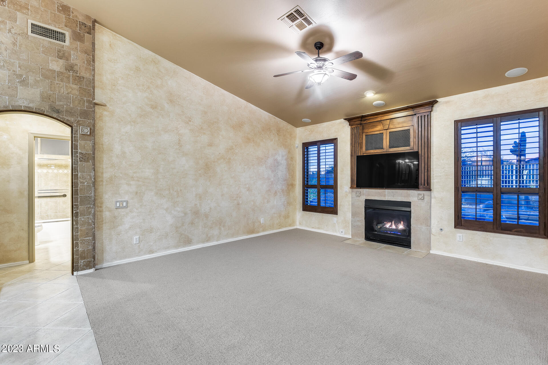 2514 N VIA SERENA Circle