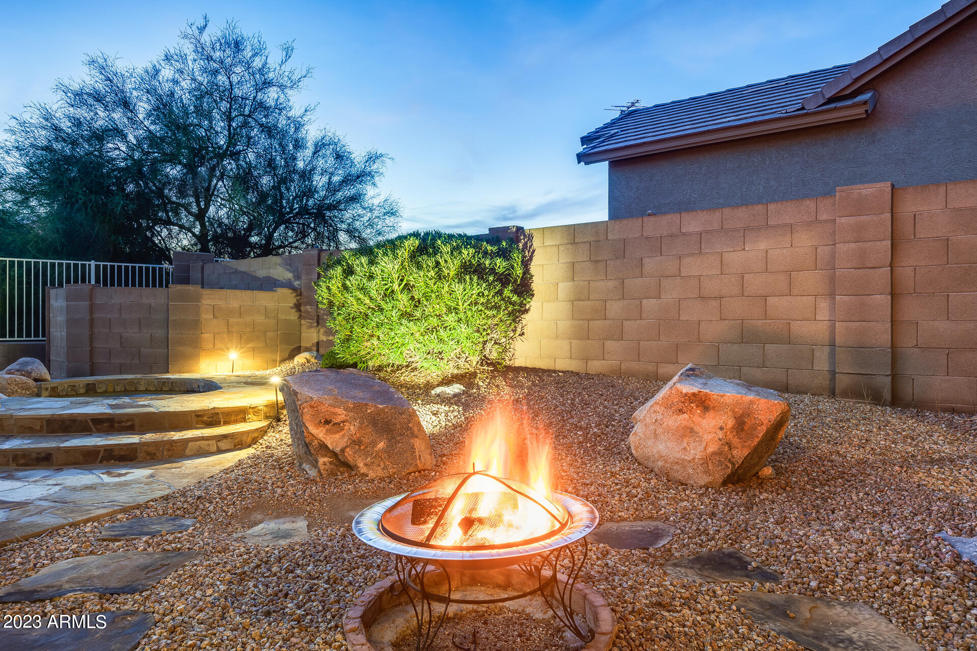 2514 N VIA SERENA Circle