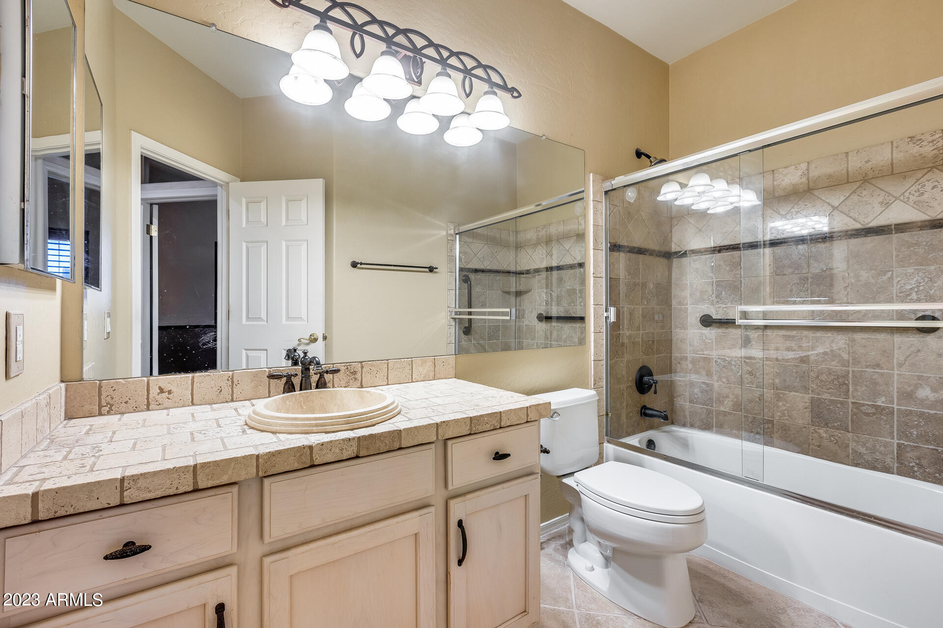 2514 N VIA SERENA Circle