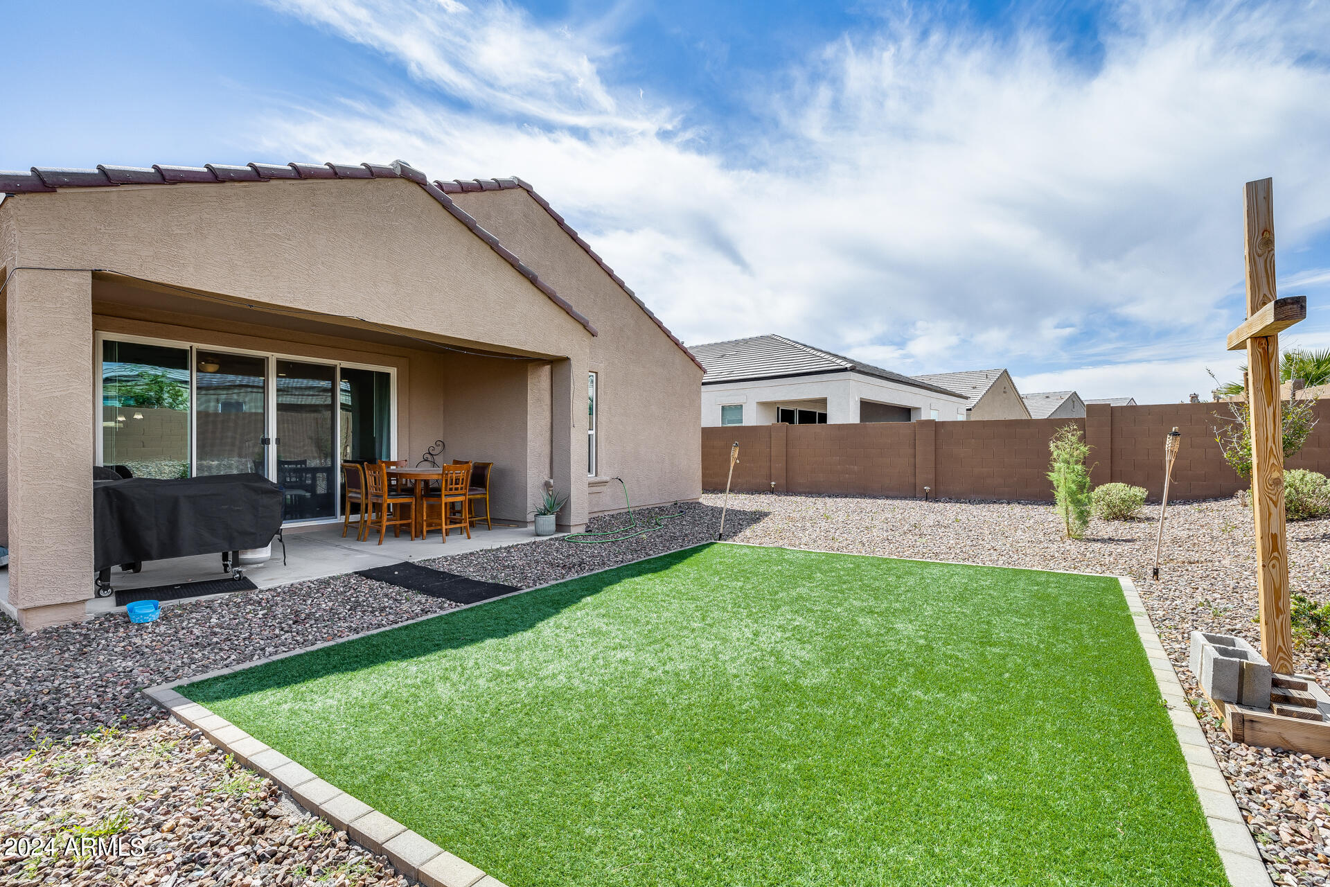 8372 W SPRINGFIELD Way