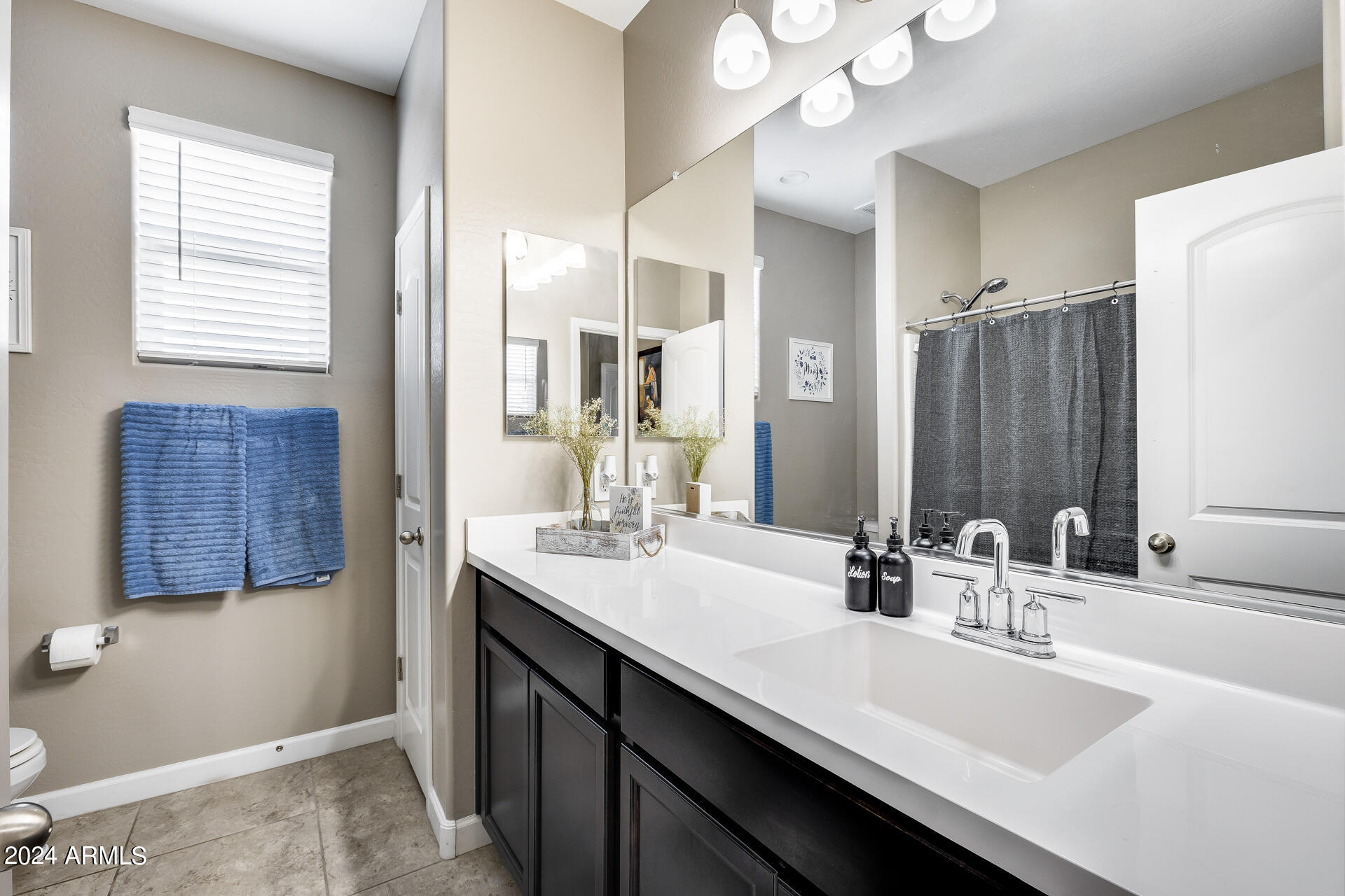 8372 W SPRINGFIELD Way