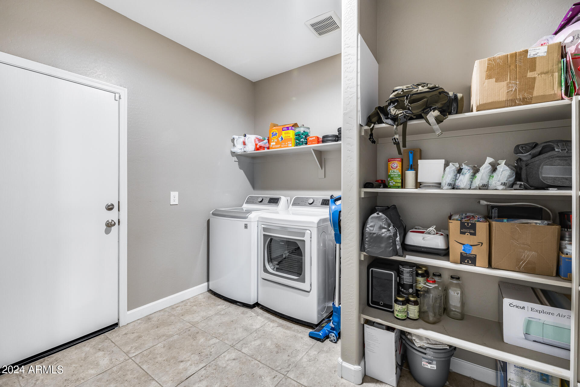 8372 W SPRINGFIELD Way