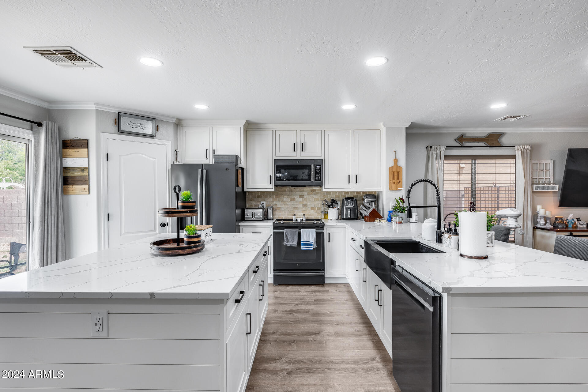 28112 N LIMESTONE Lane