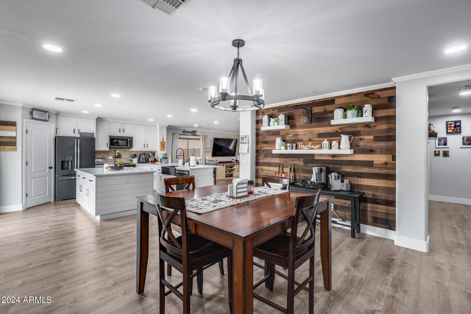 28112 N LIMESTONE Lane