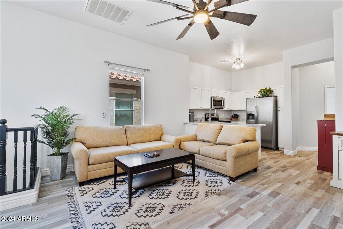 9233 E NEVILLE Avenue, 1099